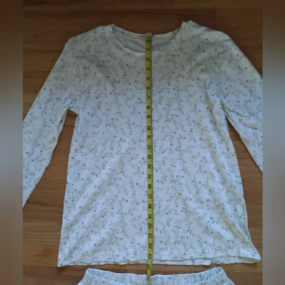 Julia Berolzheimer + Lake Floral Pajama Set Medium - Picture 9 of 12